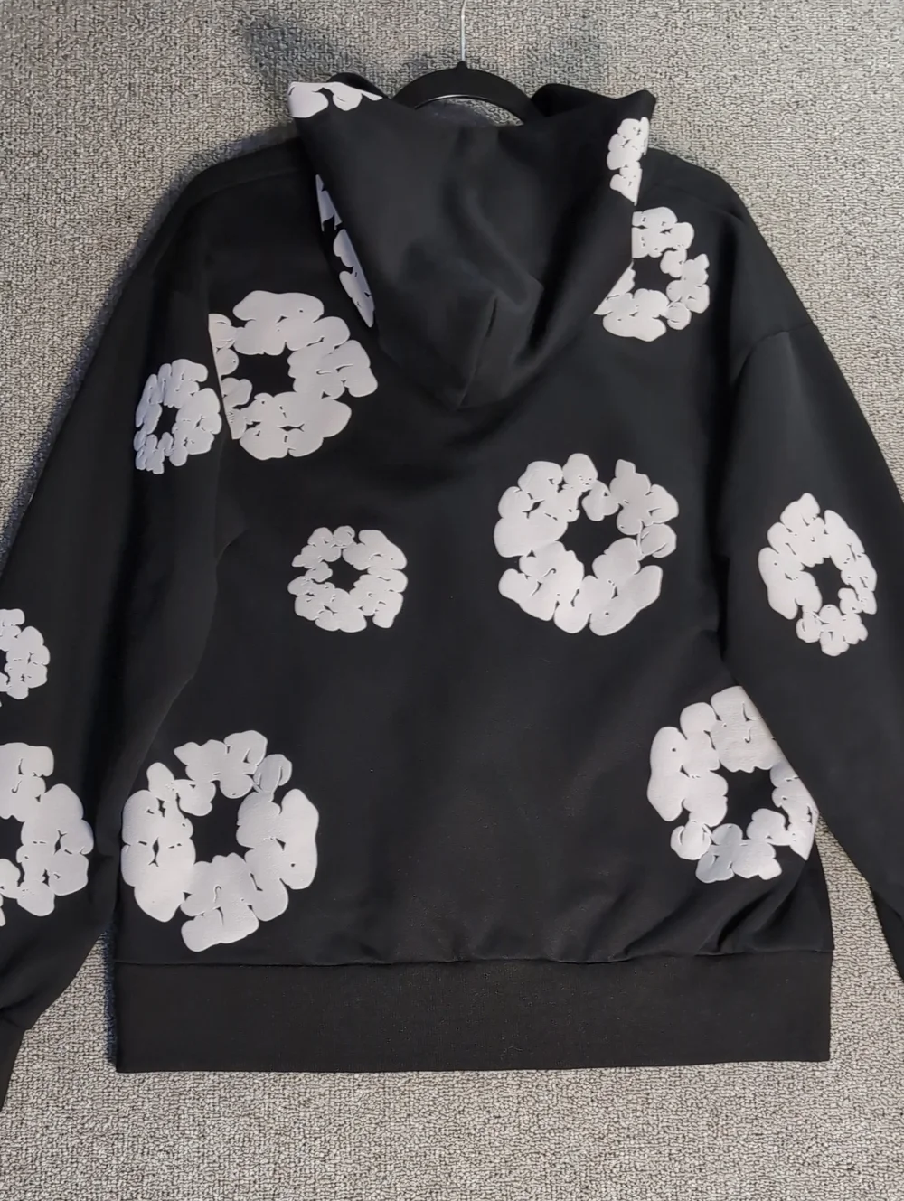 Denim Tears African Diaspora Goods Hoodie Size Medium in Black Cotton Wreath